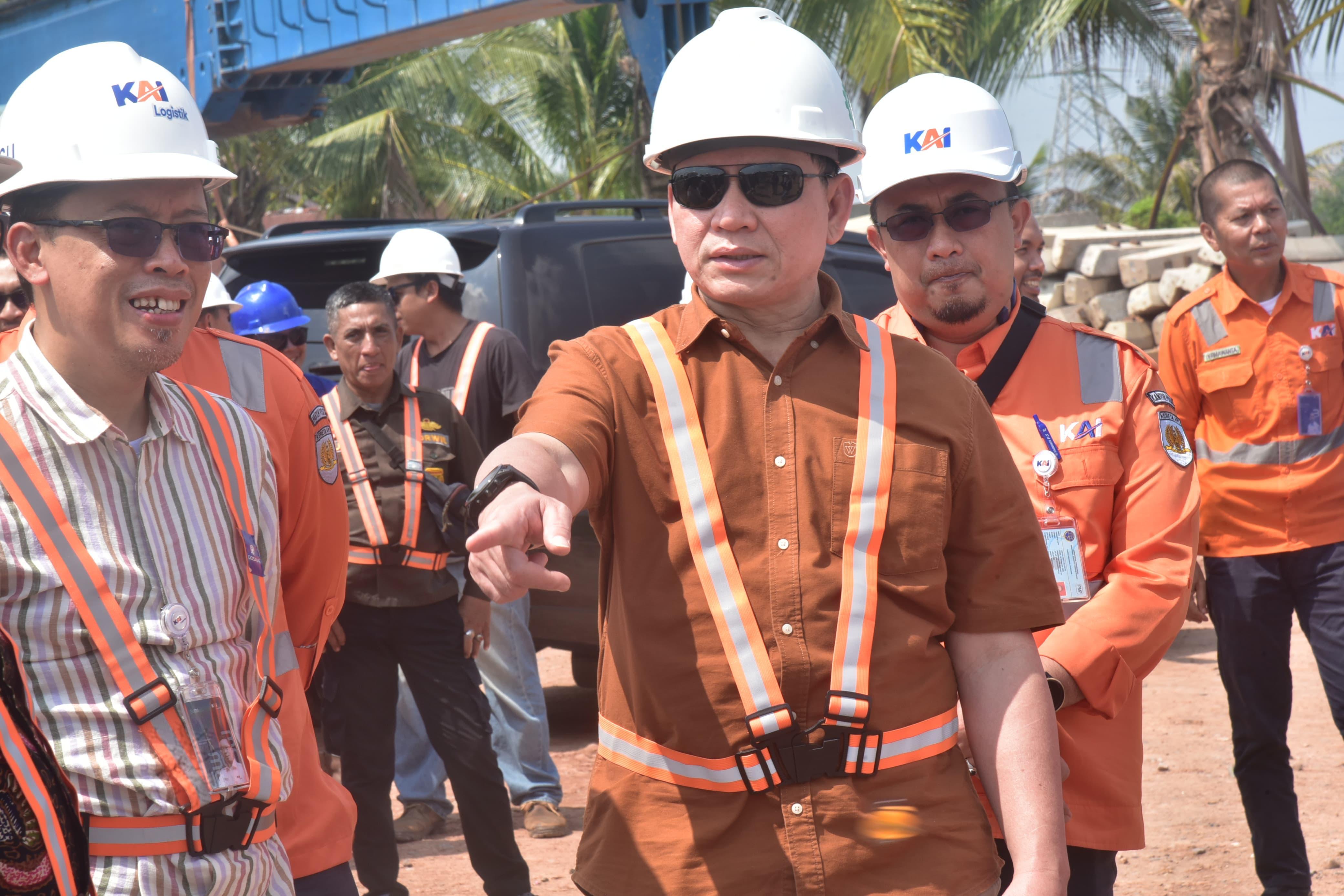 Pj Gubernur Sumsel Tinjau Pembangunan Proyek Strategis Nasional Kereta Api Logistik Lahat-Kertapati 