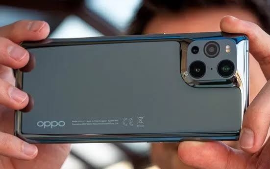 OPPO Find X3 Pro Hadir dengan Fitur Pengisian Cepat dan Performa Chipset Handal 