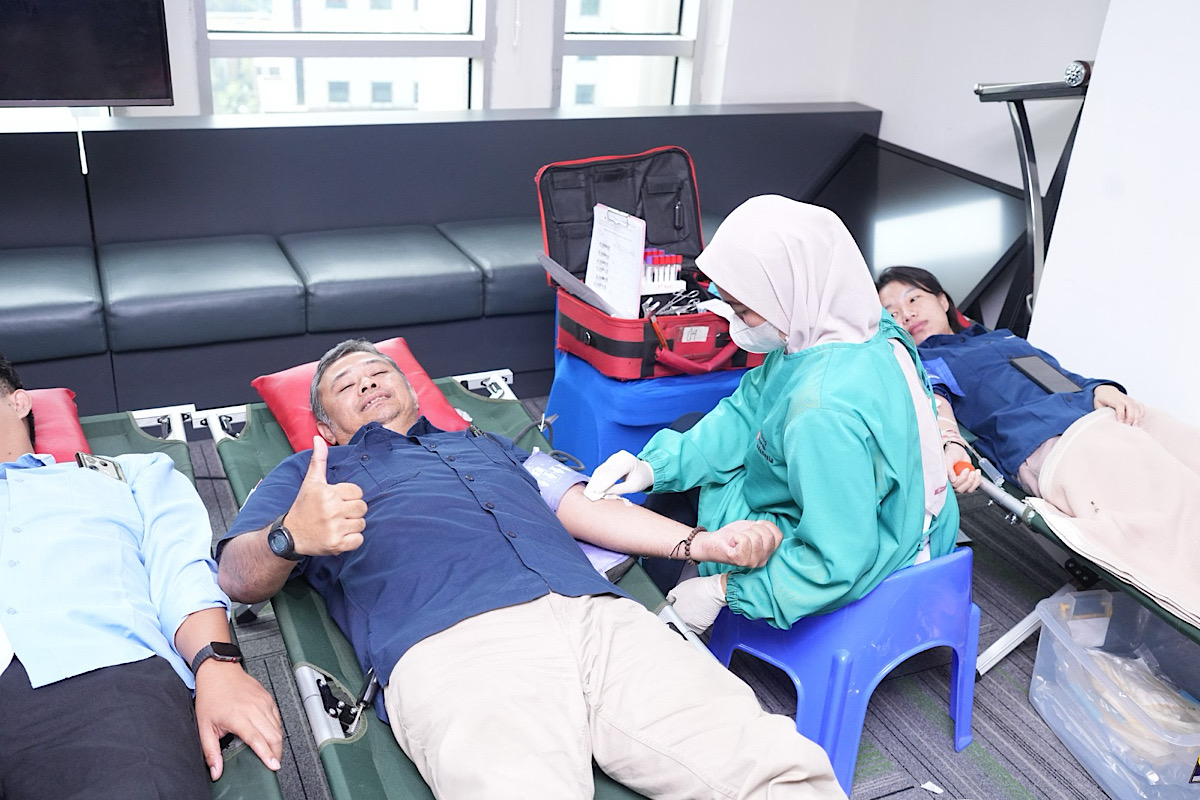 Semarak HUT ke-45, PTBA Salurkan Kepedulian Lewat Donor Darah