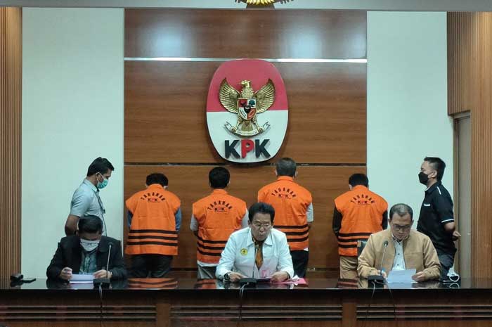 Pengembangan Kasus OTT Wakil Ketua DPRD Jatim, KPK Bidik Pejabat Pemprov