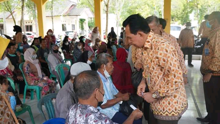 Pemkot Prabumulih Sebar 2.700 Paket Sembako Murah, Lansia Gratis, Warga Miskin Subsidi