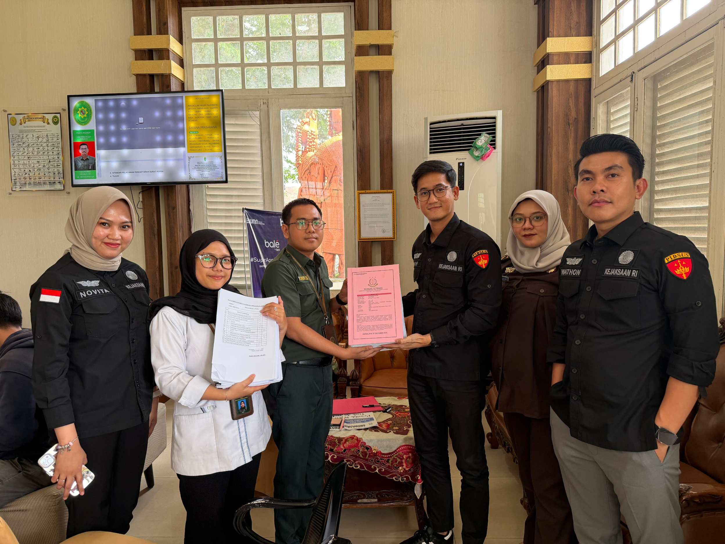 Tim JPU Kejari Ogan Ilir Limpahkan Berkas Perkara Mafia Tanah ke PN Palembang, Sidang Segera Dimulai