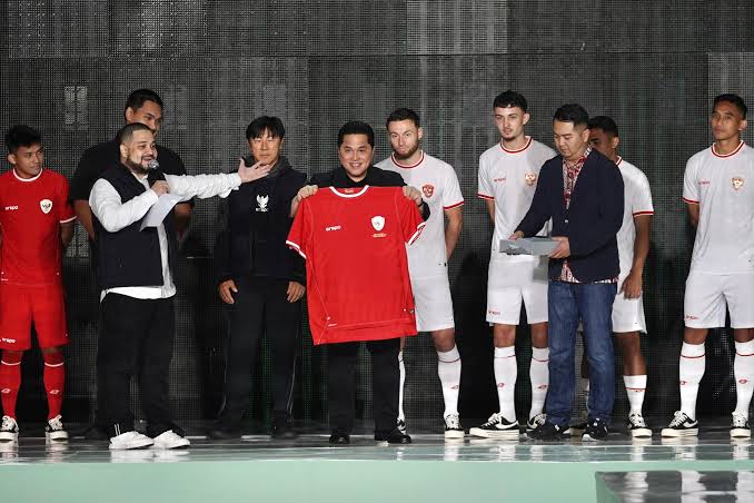 MANTAP! Erspo Umumkan Timnas Indonesia Bakal Miliki Jersey Ketiga: Desain Warna Lebih Gelap