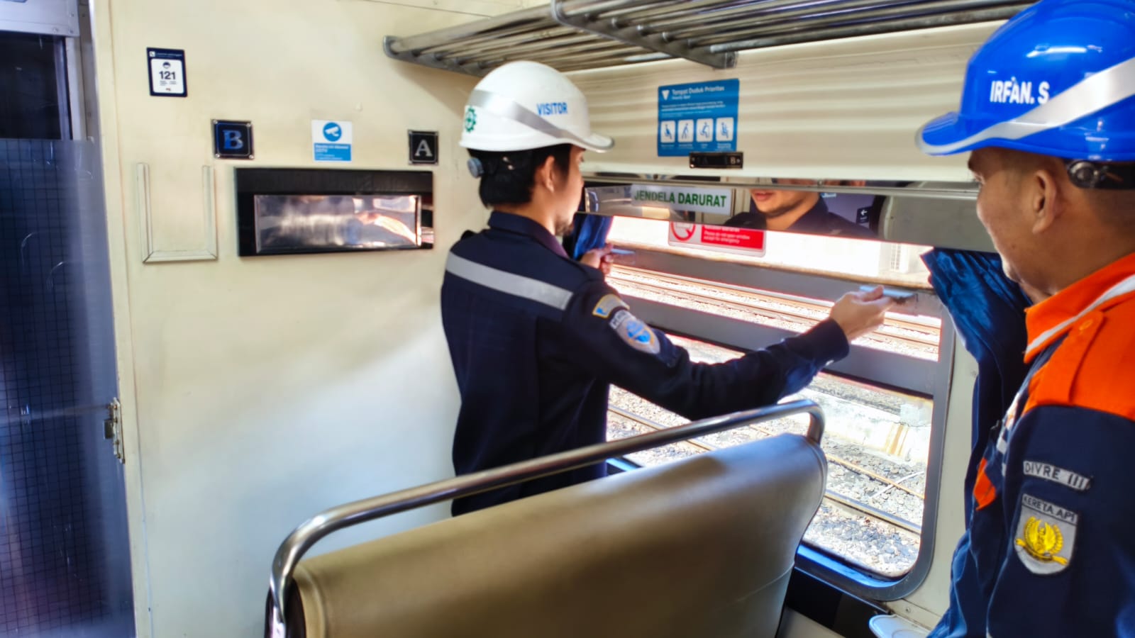 Komitmen Keselamatan, KAI Divre III Bersama DJKA dan BTP Kelas II Palembang Lakukan Rampcheck Sarana dan Kesel