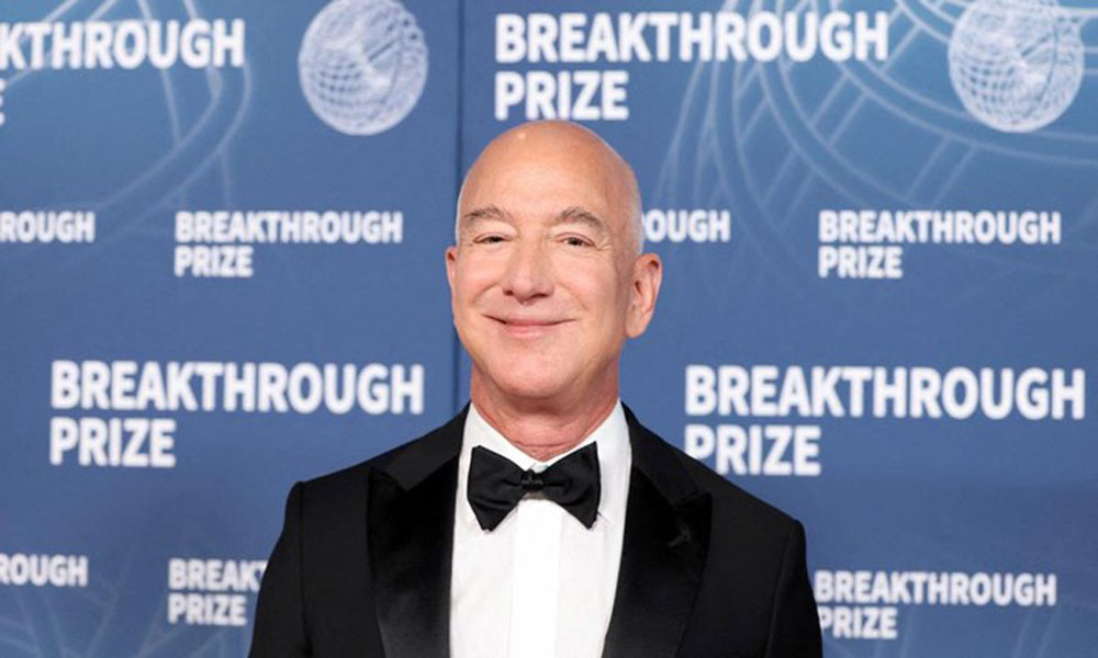 Akhirnya Bezos Miliki Saham Liverpool, ini Jumlahnya