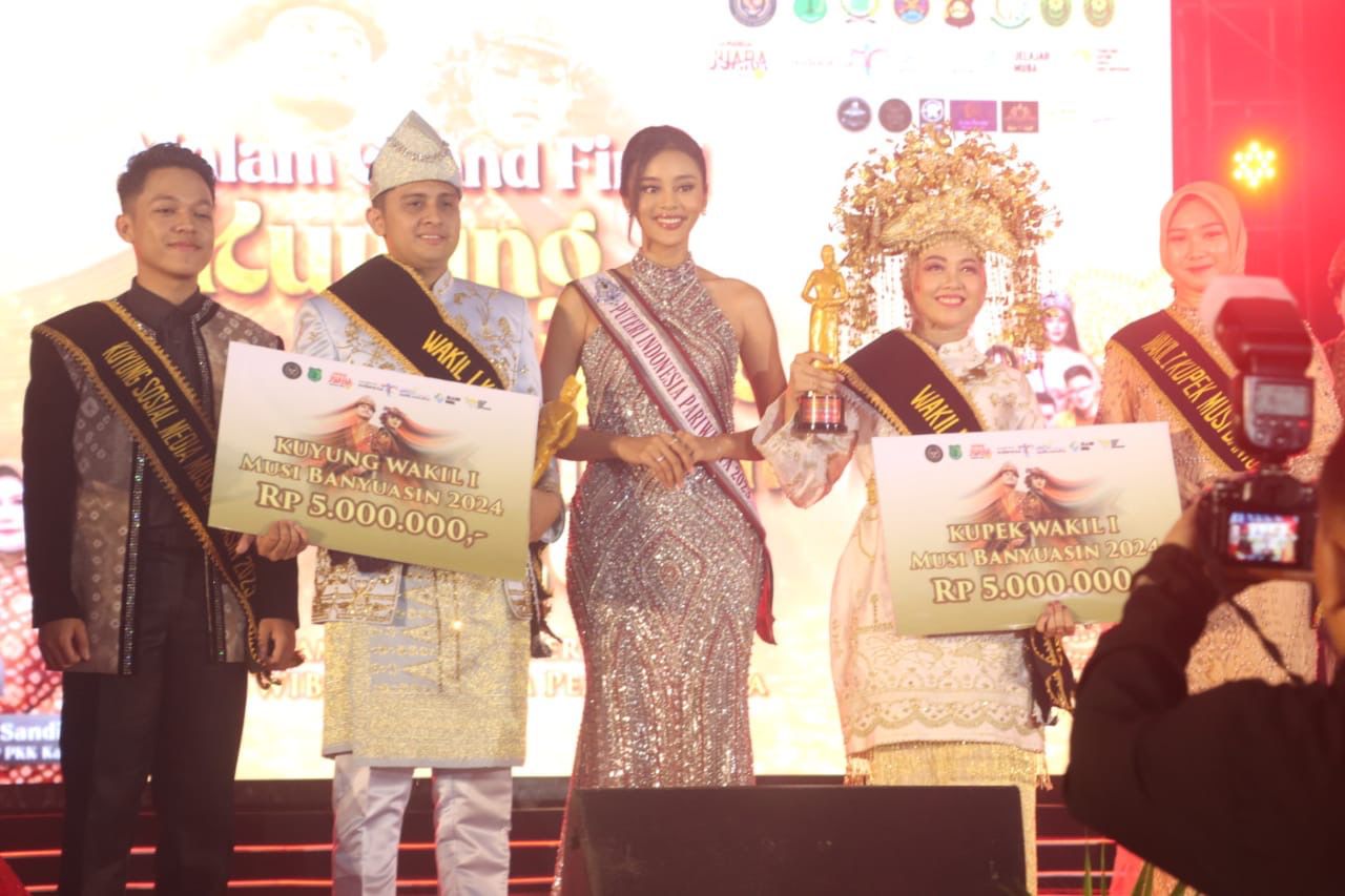 Bikin Bangga! Mahasiswa Universitas Bina Darma Raih 1st Runner Up Kupek Kuyung Kupek Musi Banyuasin 2024