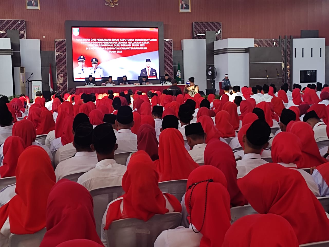 1263 PPPK Guru Kabupaten Banyuasin Dilantik, Askolani: Jangan Lupakan Kami