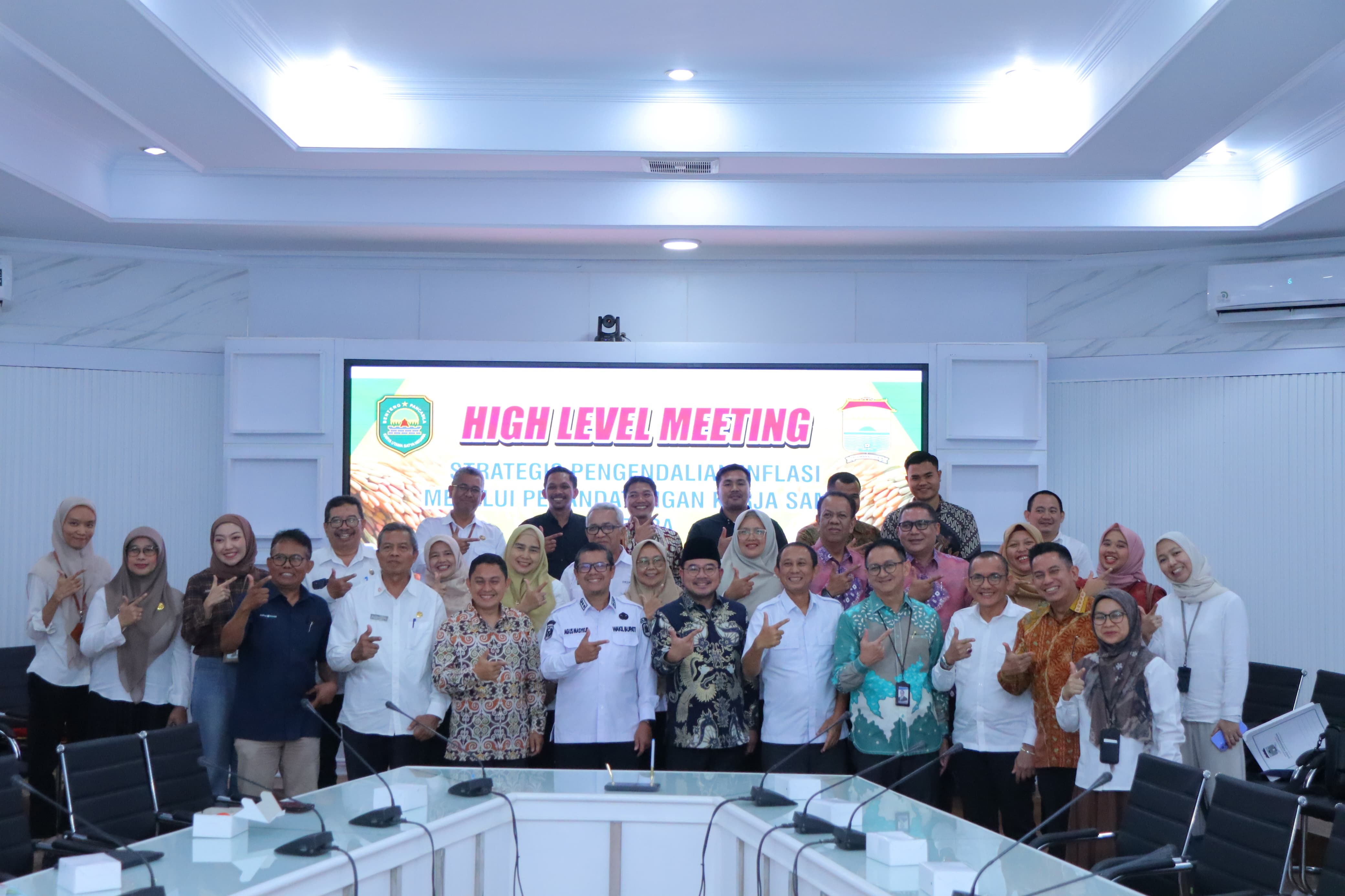 Pemkot Palembang dan Pemkab Subang Teken Kerja Sama saling Dukung Distribusi dan Pengendalian Inflasi