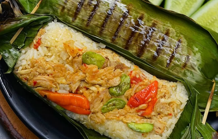 Resep Nasi Bakar Ayam Suwir yang Super Nikmat, Bisa Dipraktekan di Rumah