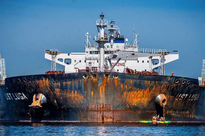 Kapal Tanker Minyak Terjebak Macet di Laut Turki, Ada Apa?