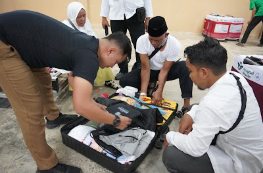 Kemenag Ingatkan Jemaah Haji Tidak Membawa Barang Terlarang dalam Penerbangan