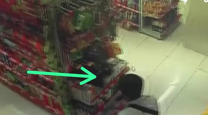 Kantongi Celana Dalam Perempuan di Minimarket, Pria di Palembang Terciduk Kamera CCTV