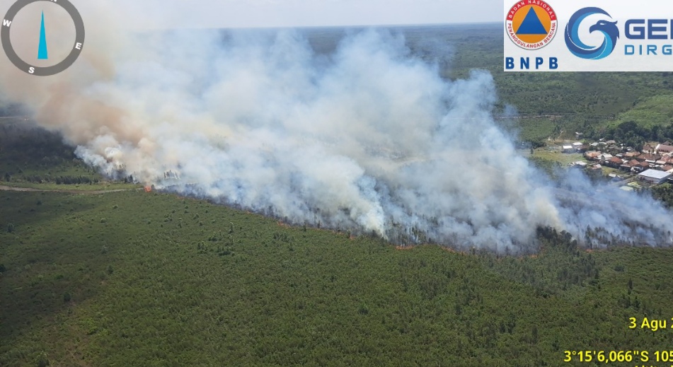 Karhutla 7 Kecamatan di OKI 2 Helikopter Water Bombing Padamkan