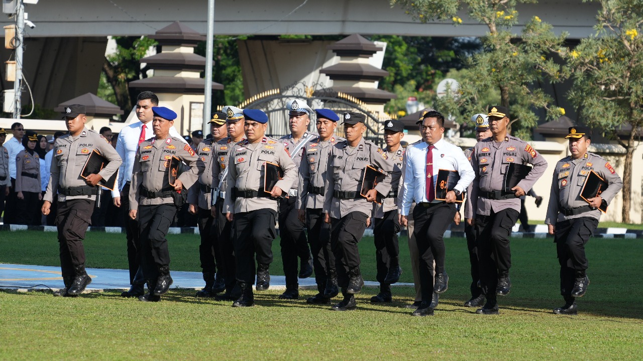 Wujud Apresiasi Kinerja Unggul, Personel Polres OKI Terima Penghargaan Kapolda Sumsel