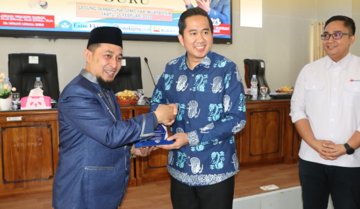 Plt Bupati Kaffah Buka Pelatihan Motivasi Hypnoteaching dan Hypnolearning