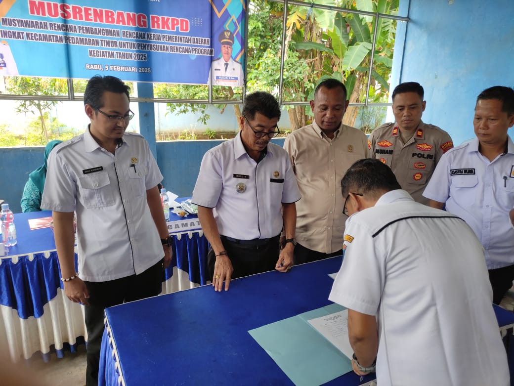 Perbaikan Jalan Desa SP 1 dan SP 2  Usulan Masyarakat di Musrenbang Kecamatan Pedamaran Timur Kabupaten OKI