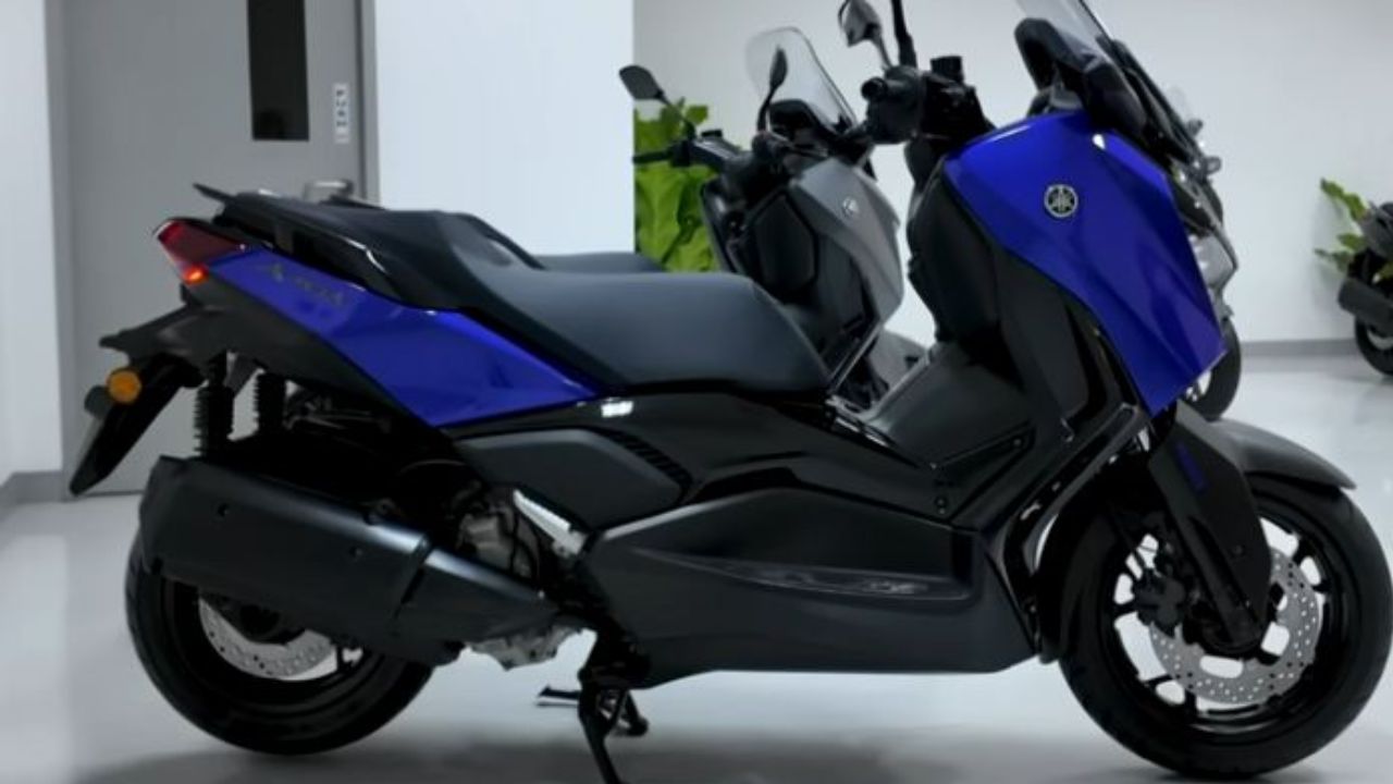 Yamaha XMAX Connected 2026 Warna Baru dan Fitur Navigasi Jadi Daya Tarik