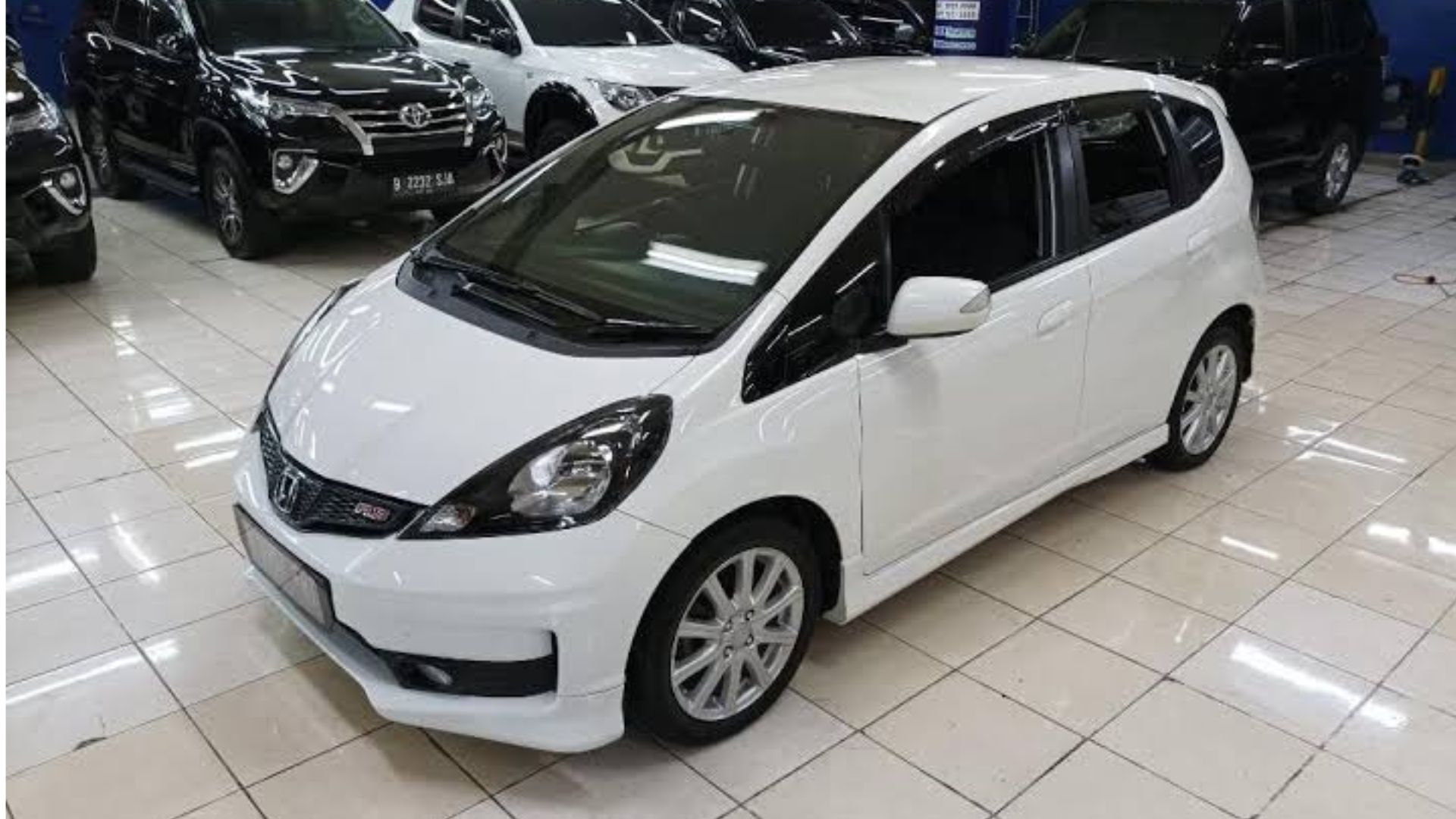 Harga Terjangkau dan Performa Andal, Honda Jazz Bekas Masih Jadi Primadona Hatchback