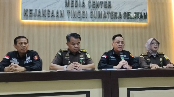 Dua Tersangka OTT Pemerasan Forum Kades Pagar Gunung Diserahkan ke Jaksa