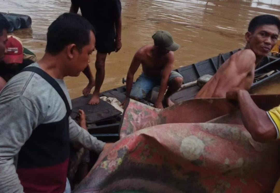 Heboh, Pemeras Minyak Ilegal di Sungai Dawas Muba Dikabarkan Tewas Diterkam Buaya