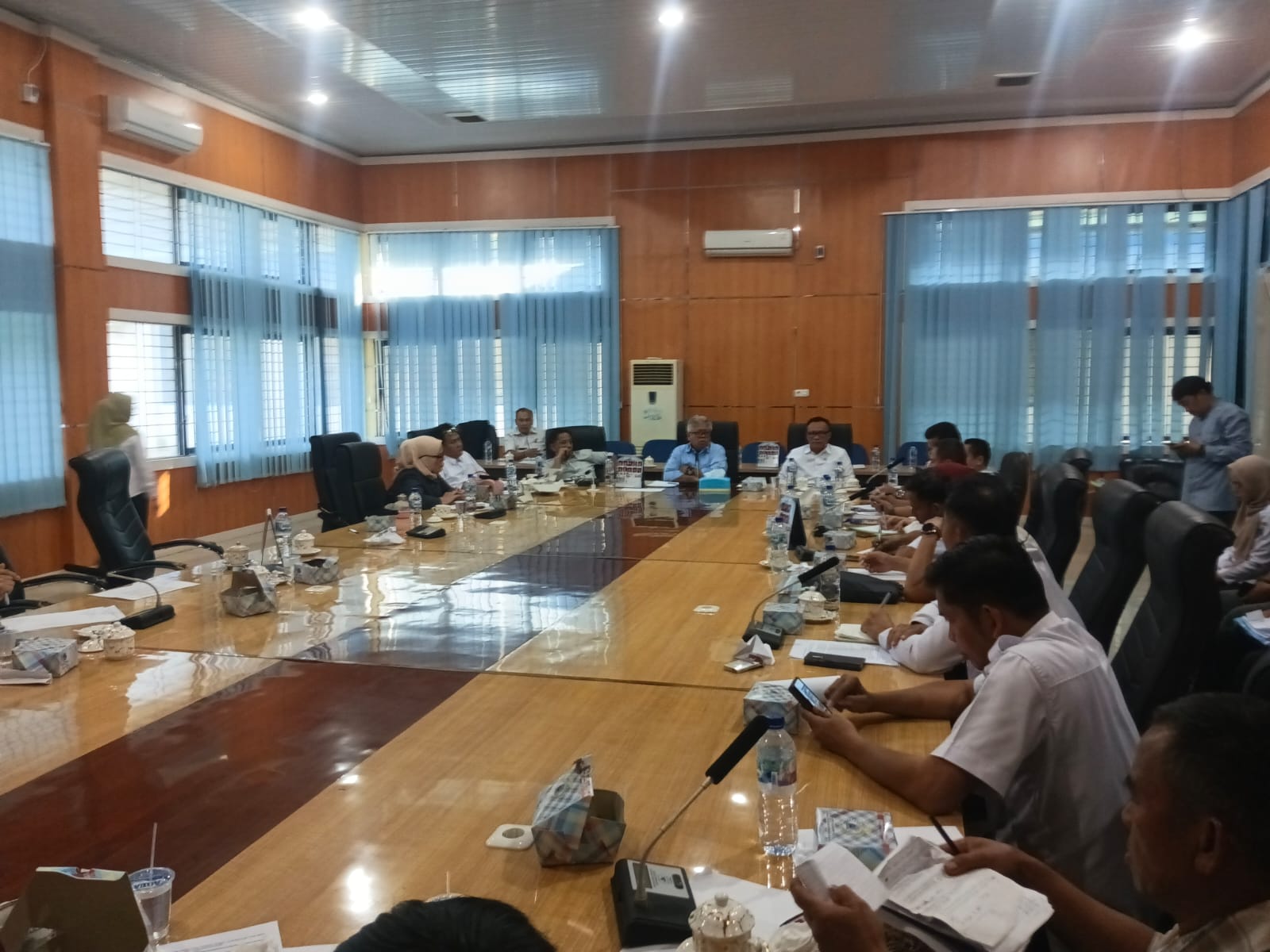 PANAS! Adu Mulut DPRD Lahat Vs Dinas Perikanan soal Pengadaan Benih Ikan yang Disinyalir Fiktif