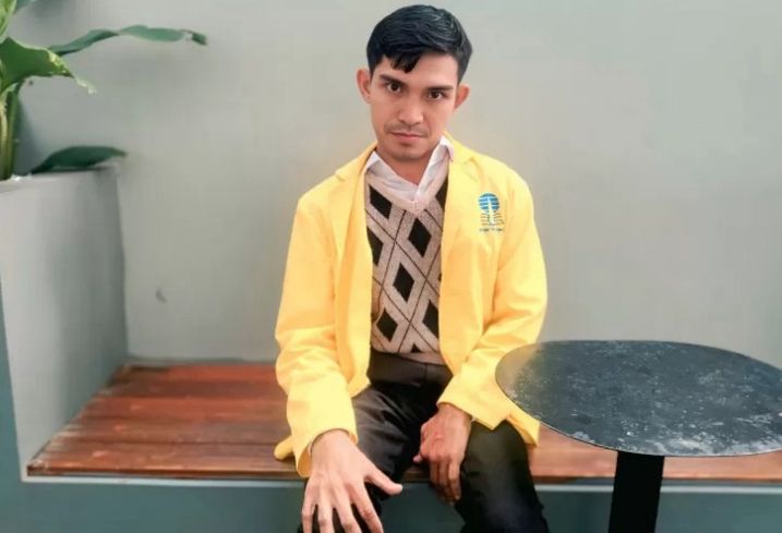 Deni Bahagia Emban Pendidikan Tinggi di UT Palembang, Serukan Disabilitas Percaya Diri untuk Kuliah