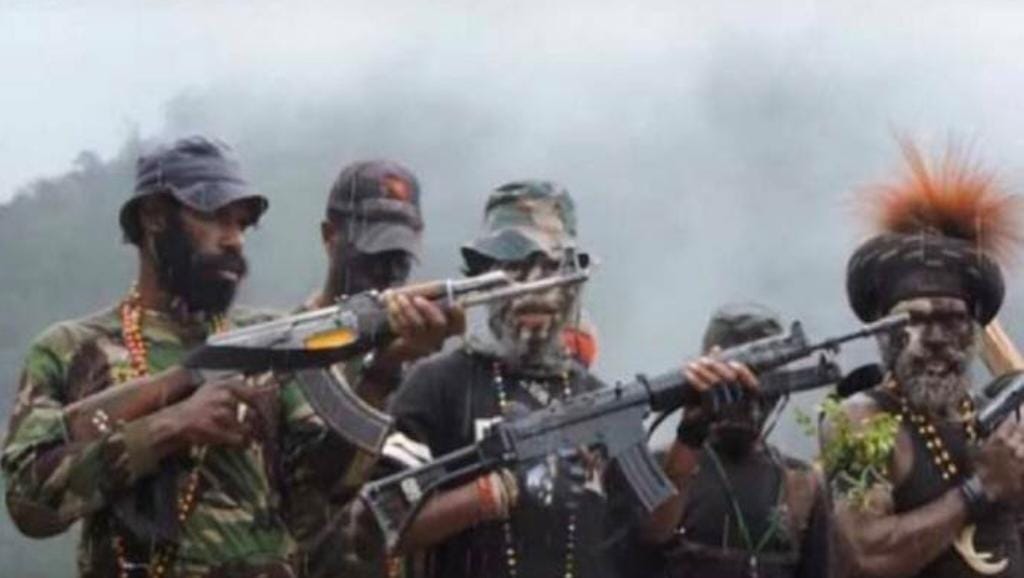 Prajurit KKB Papua Baku Tembak dengan 'Saudara' Sendiri, Bupati Puncak Papua Berharap Ini