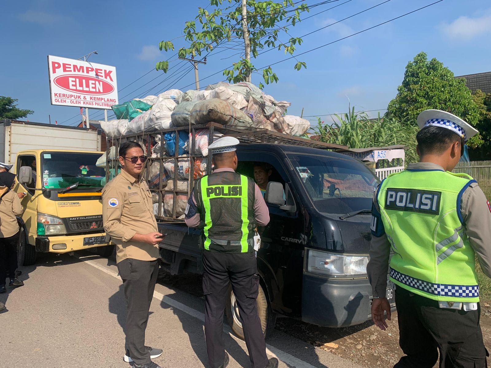 Puluhan Kendaraan Terjaring Razia Sat Lantas Polres Ogan Ilir di Jalinsum Palembang-Prabumulih