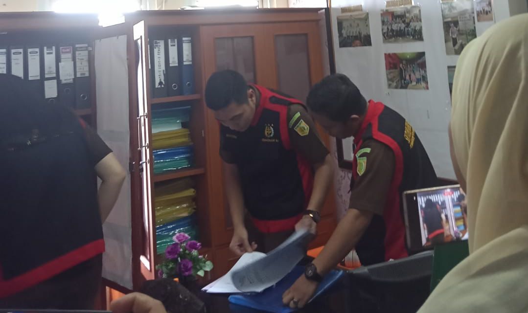 Kejaksaan Negeri Prabumulih Geledah Kantor Dinsos di Lantai 8 Gedung Wali Kota