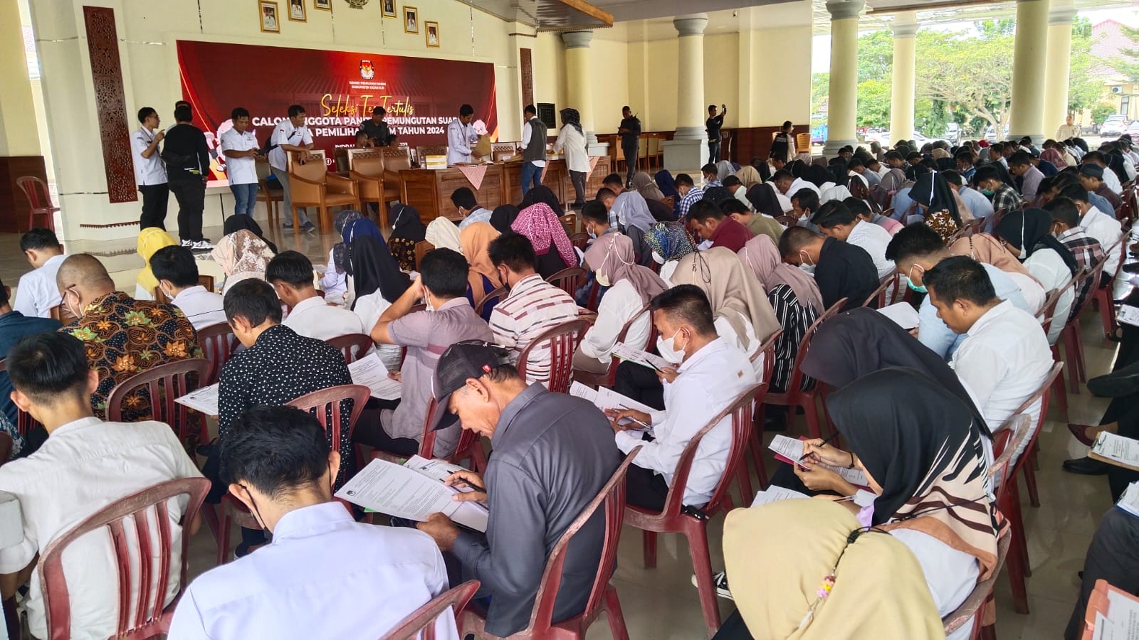 2.434 Calon Anggota PPS Se-Kabupaten Ogan Ilir Ikuti Tes Tertulis di 6 Titik