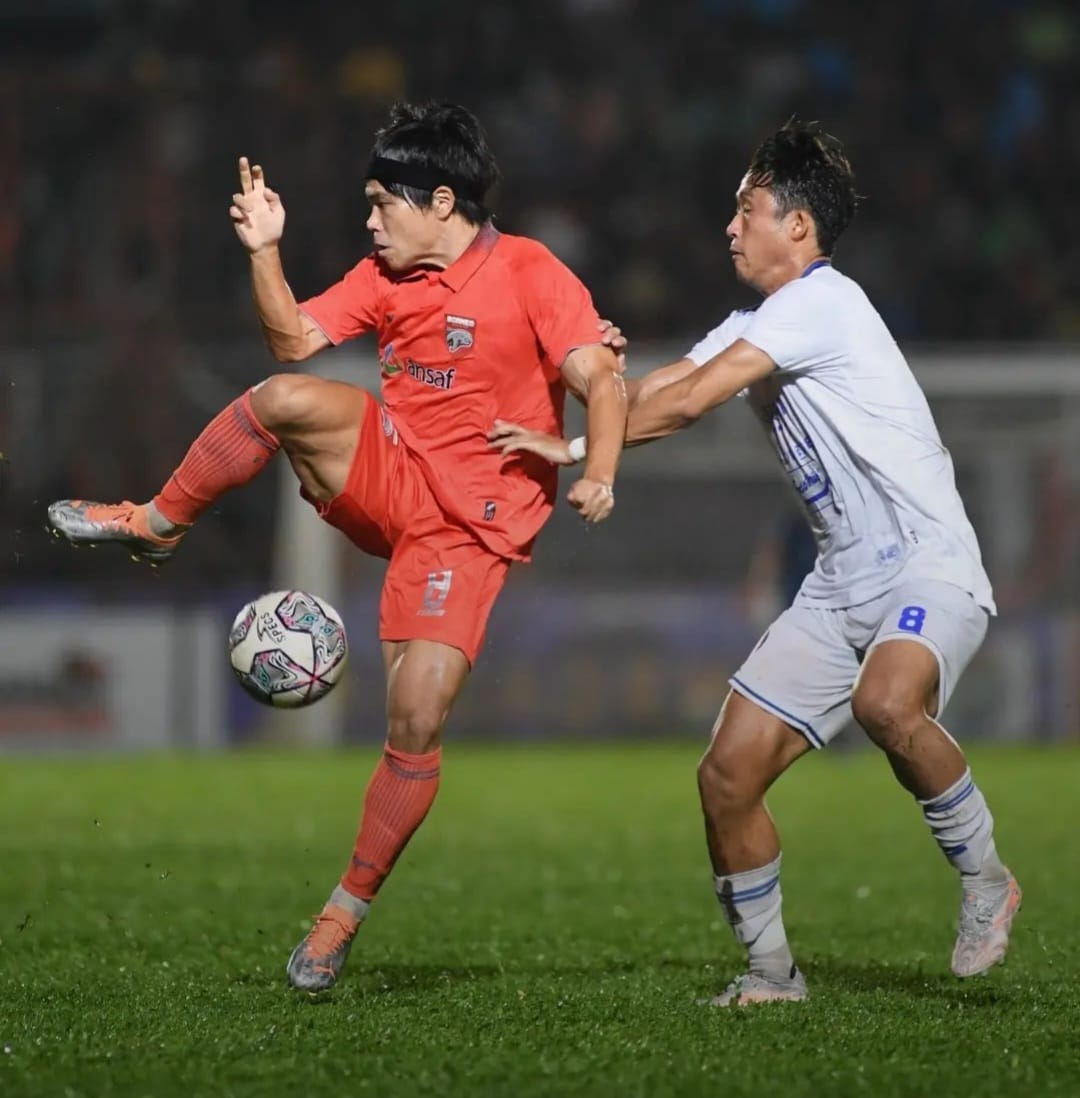 Babak Pertama Final Piala Presiden 2022, Panas Borneo 0  vs 0 Arema 