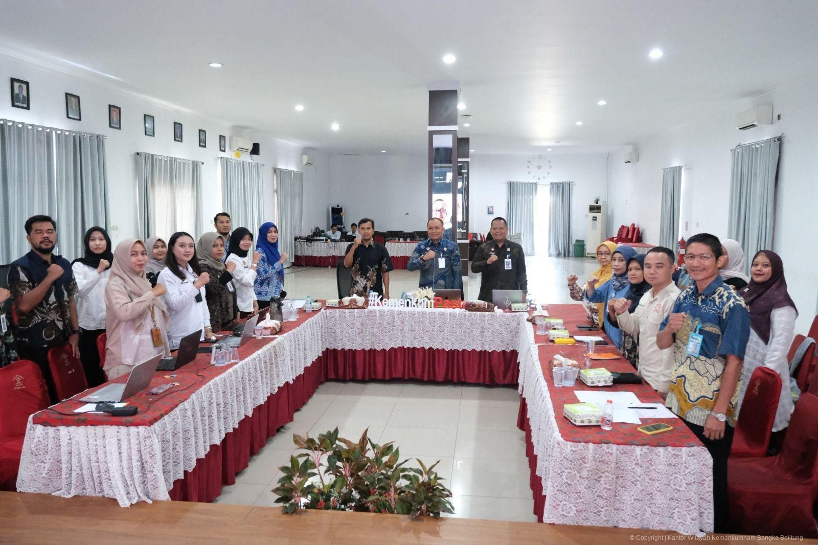 Kakanwil Kemenkum Babel Johan Manurung Pimpin Evaluasi Besar Pelayanan Publik di Babel