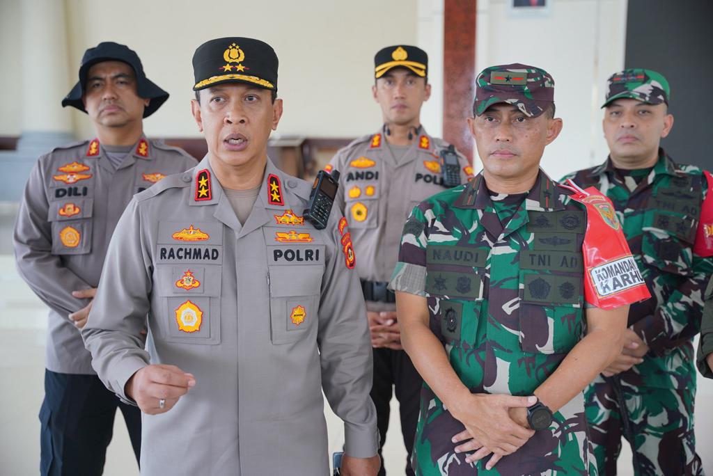 Polda Sumsel Kirim 100 Personel Tambahan untuk Padamkan Karhutla di OKI, Polrestabes Palembang Menyusul