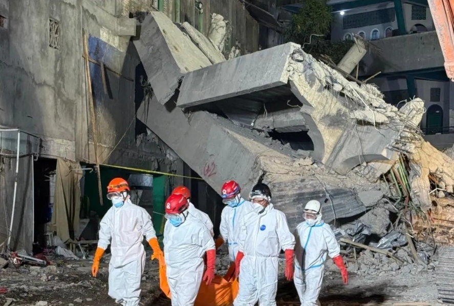 Tragedi Ponpes Al Khoziny Sidoarjo: Proses Evakuasi Terus Berlanjut, Korban Meninggal Dunia Capai 65 Jiwa