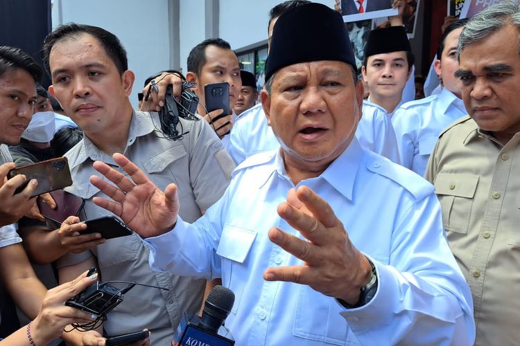 Survei Indonesia Political Opinion, Prabowo Lebih Diunggulkan