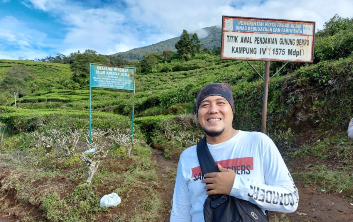 Jalur Pendakian Gunung Api Dempo Pagaralam Ditutup Sementara Pasca Erupsi, Warga Diimbau Tetap Tenang 