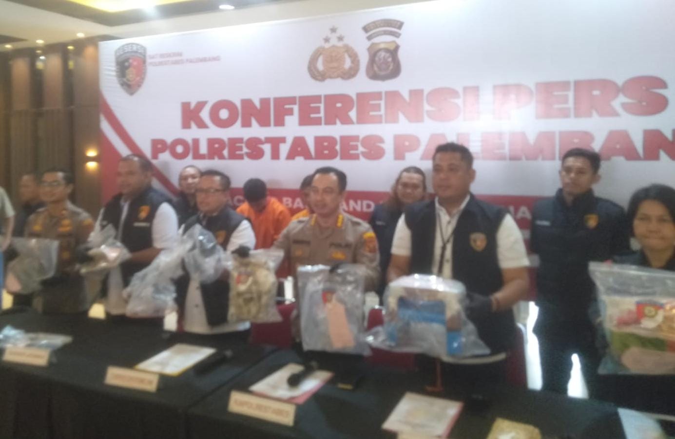 Polisi Beberkan Detik-Detik Pegawai Koperasi saat Dihabisi di Dalam Distro, Leher Korban Dijerat Tali Sling