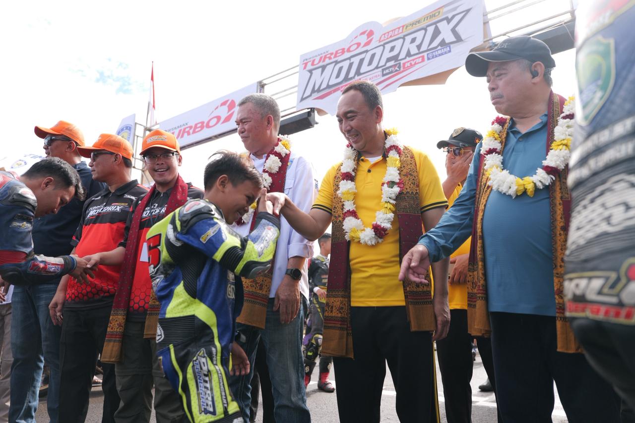 Kapolda Sumsel Resmi Lepas Final Race Kejurnas Motoprix 2026 di Lahat, Ribuan Penonton Padati Sirkuit Manggul