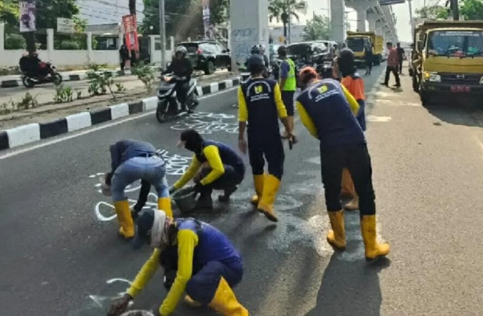 Saksi Jelaskan Kronologi Pelaku Vandalisme di Jalan Angkatan 45, Mulut Bau Alkohol, Sempat Rampas Handphone 