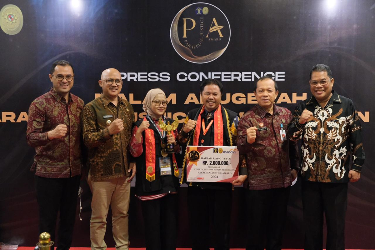 Dua Kades dari Bangka Belitung Raih Penghargaan Bergengsi di Paralegal Justice Award Kemenkumham 2024