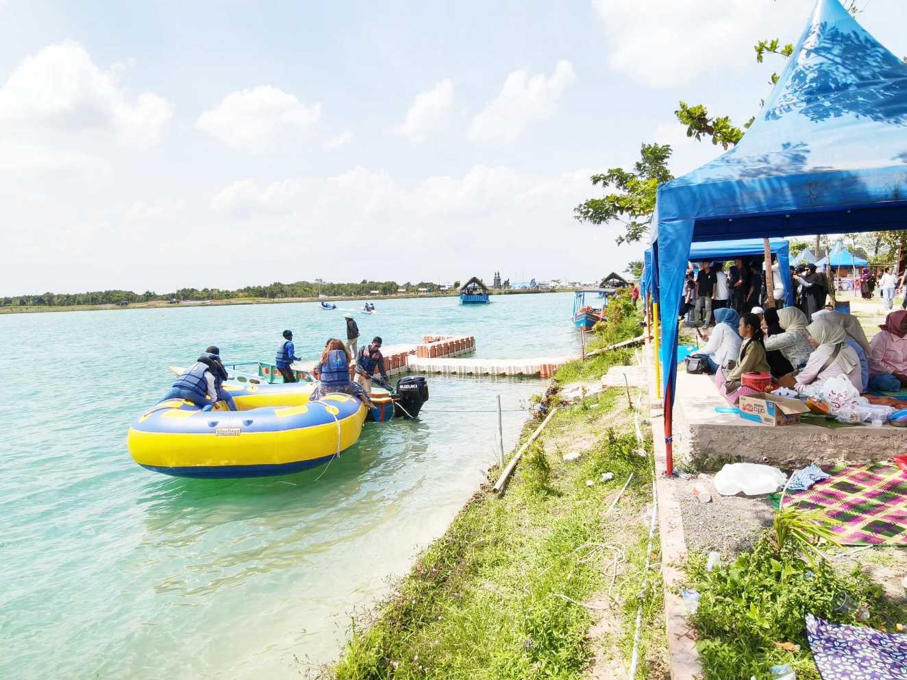 Wisata Danau Biru Ramai Pengunjung di Hari ke-4 Lebaran, Polres Ogan Ilir Perketat Pengamanan