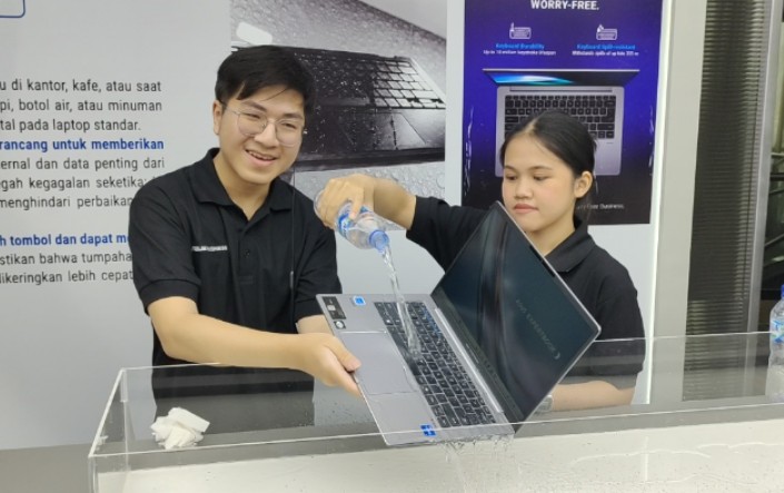 ASUS ExpertBook Ultra Super Ringan Performa “Monster”, Standar Baru Laptop Flagship Bisnis Premium Indonesia