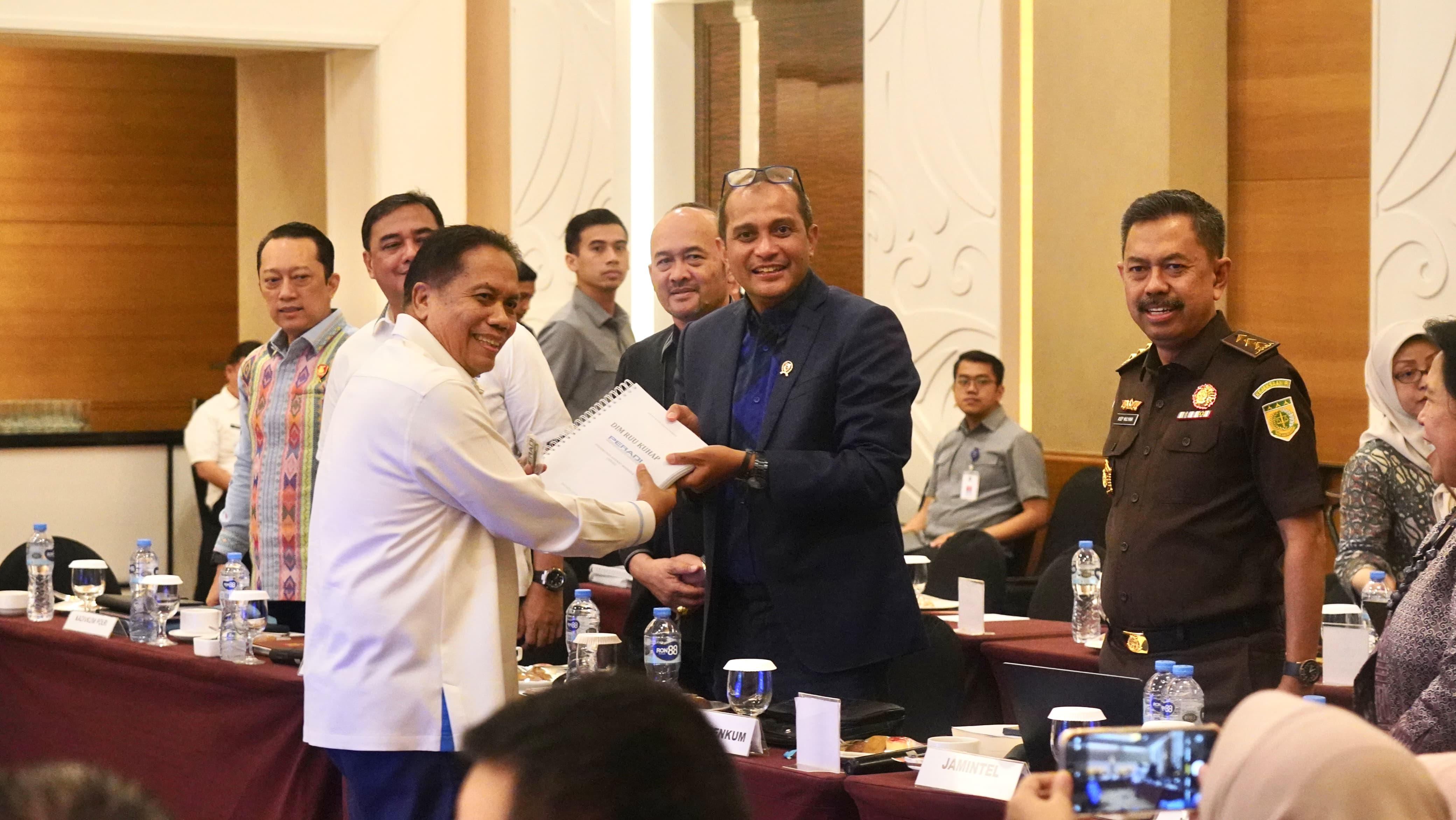Pemerintah Libatkan Masyarakat Sipil dalam Penyusunan RUU KUHAP Menuju Reformasi Peradilan 2026