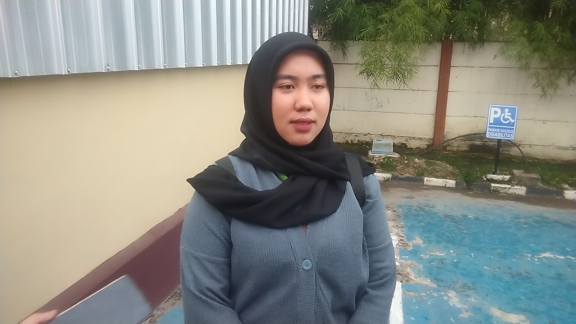 Niat Ditukarkan untuk THR, Uang Belasan Juta Lenyap, Wanita Cantik di Palembang Ini Gigit Jari