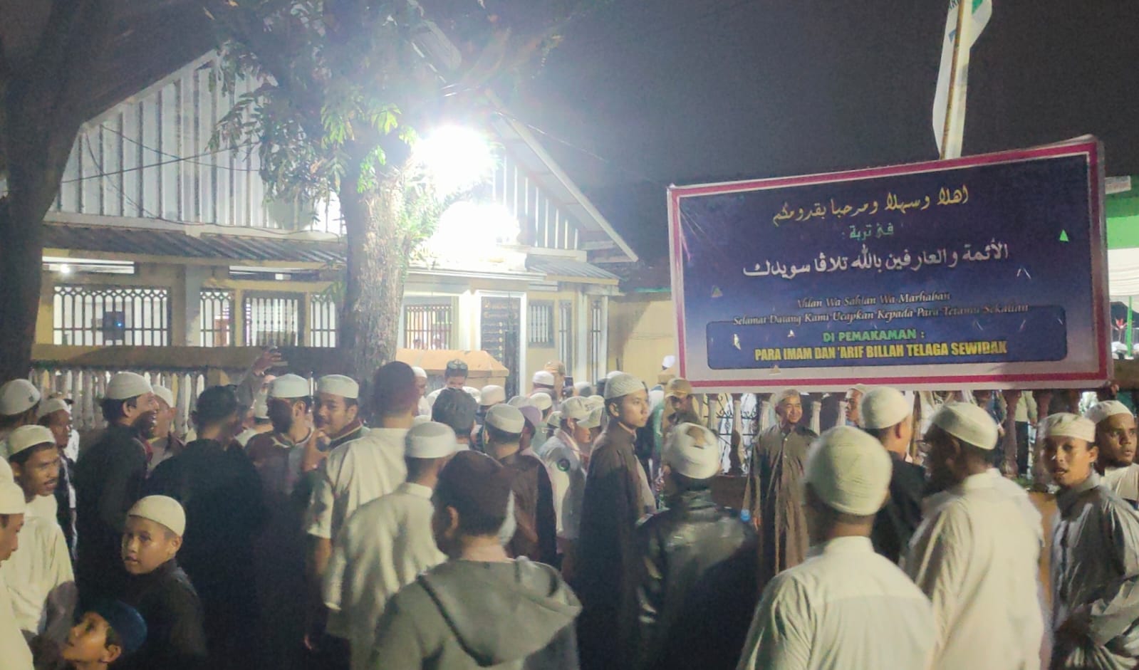 Pelaksanaan Ziarah Kubro di Pemakaman Aulia dan Habaib di Telaga Swidak Berlangsung Khidmat