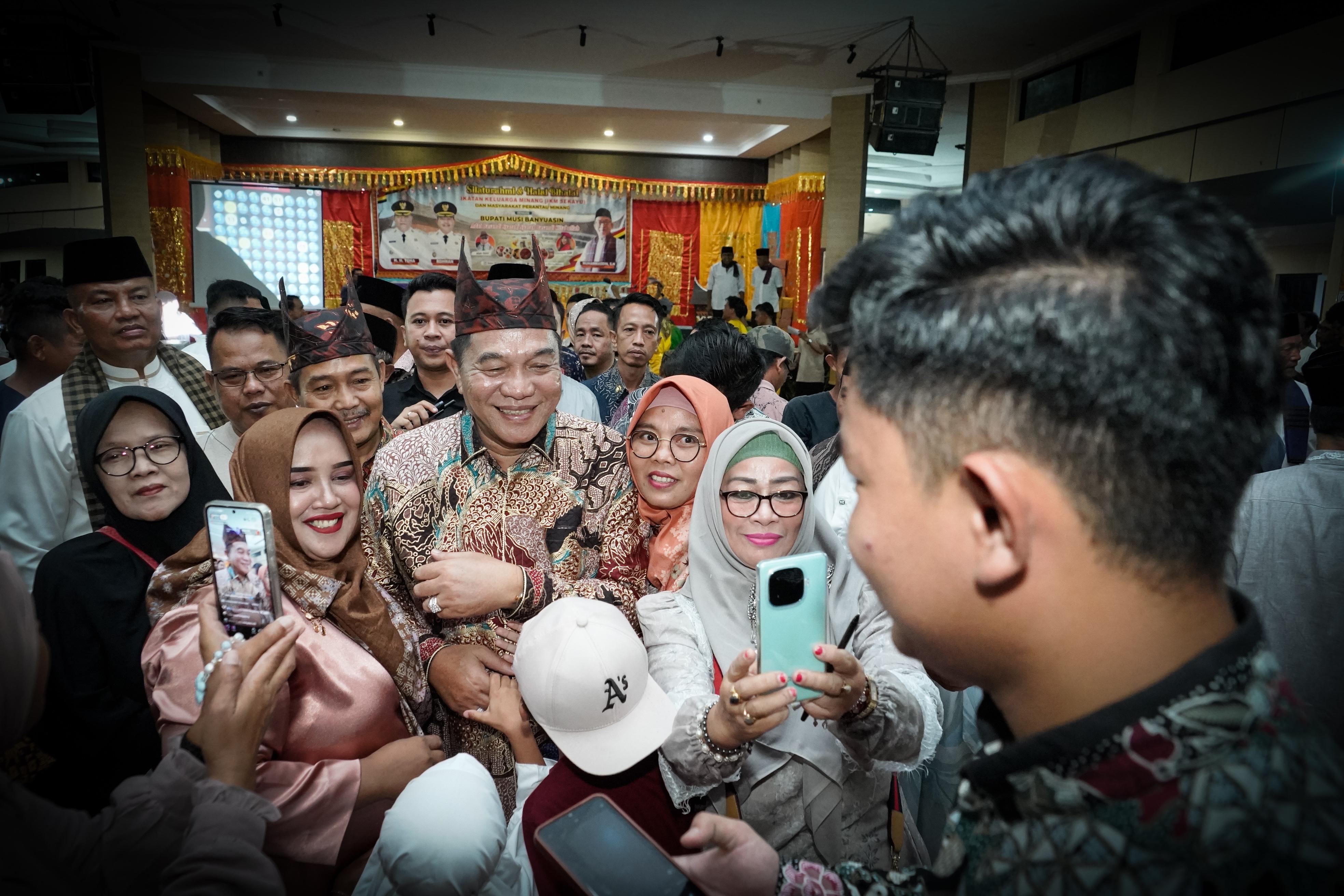 Silaturahmi Penuh Kehangatan, IKM Sekayu Pererat Tali Persaudaraan dan Budaya Minang di Muba