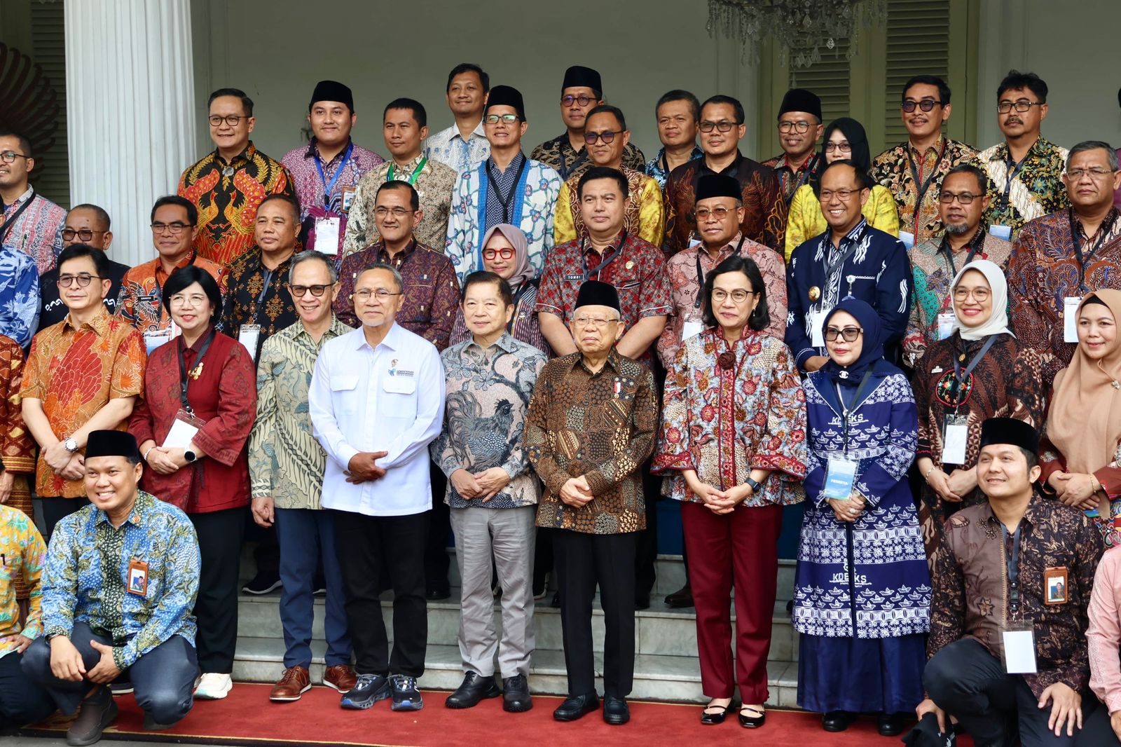 Hadiri Rapat Pleno KNEKS 2024, Sekda Sumsel Edward Candra  Simak Pengarahan Wapres RI Terkait Ekonomi Syariah