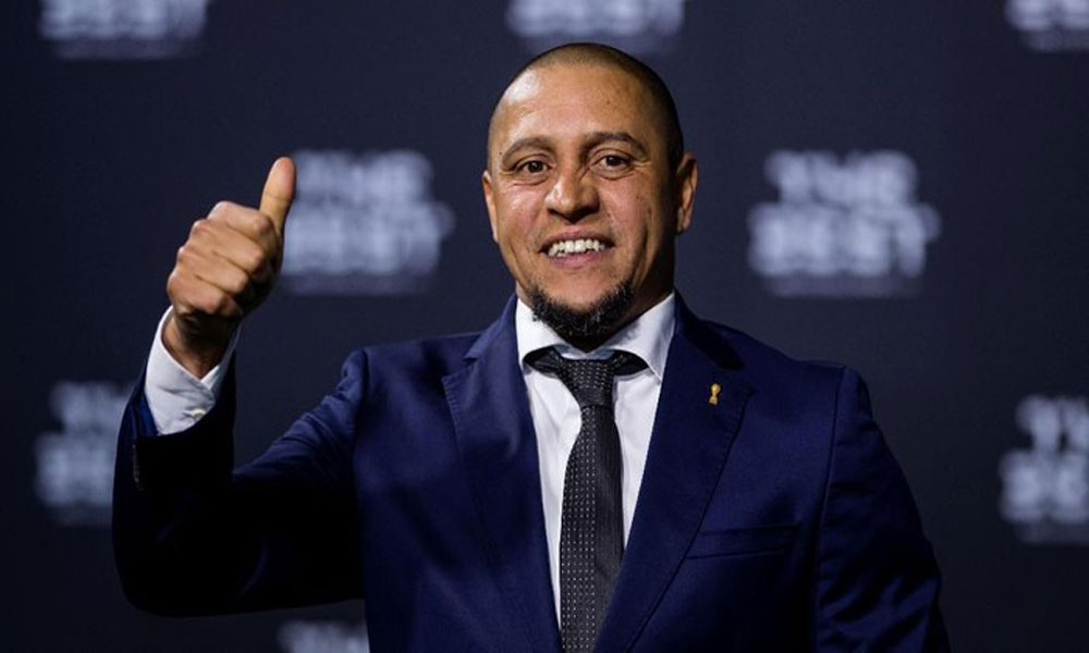 Roberto Carlos Mualaf, Menikah dengan Agen Pemain Sepak Bola