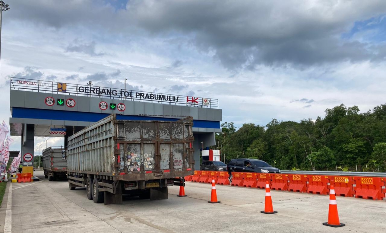 8 Hari Libur Nataru 2024/2025, Sudah 101.913 Kendaraan Melintas di Tol Palindra dan Tol Indralaya-Prabumulih