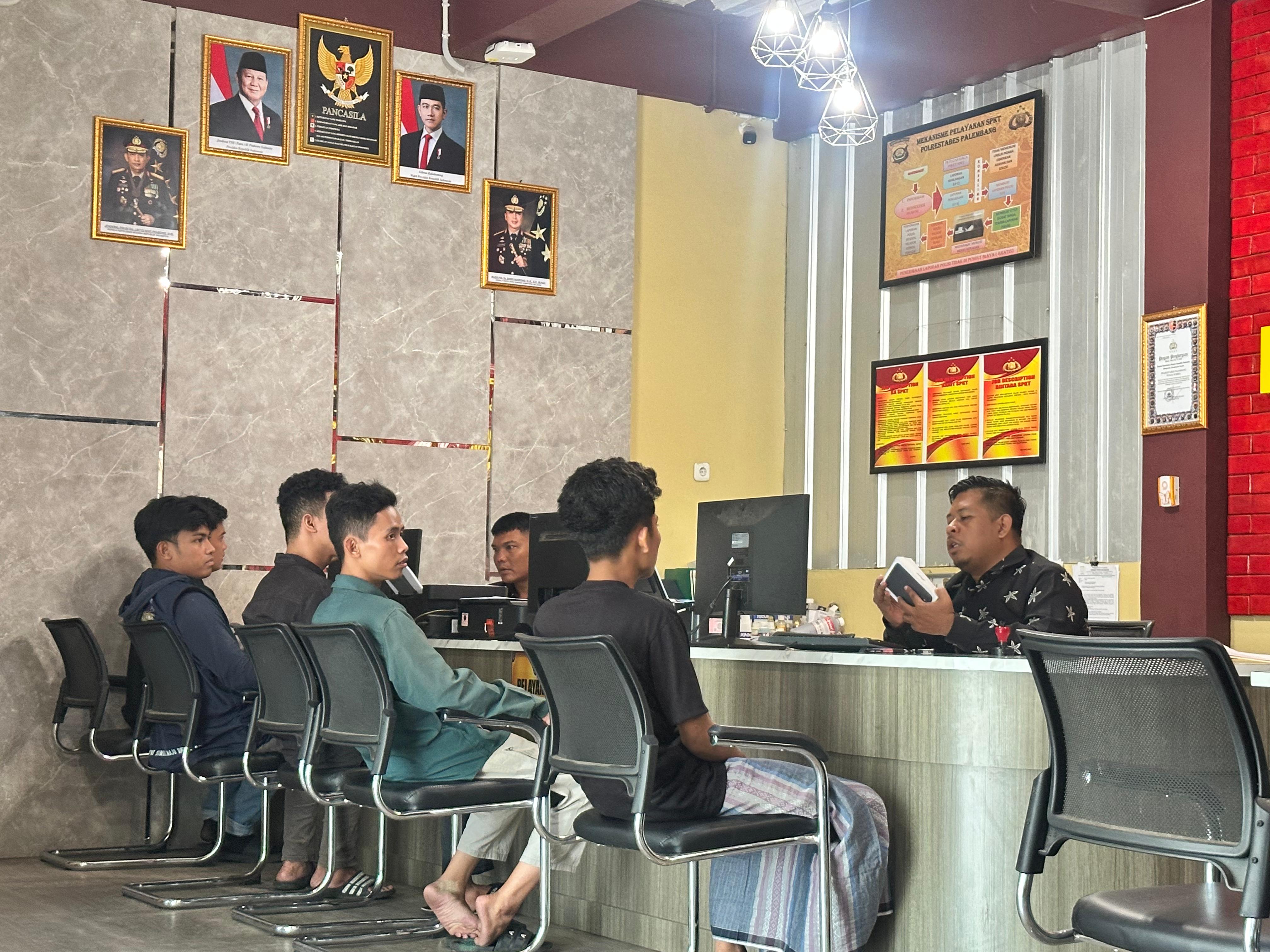 Terlelap Tidur 4 Hp Penghuni Kost di Palembang Ini Digasak Maling, Tersadar Saat Hendak Lihat Jam 